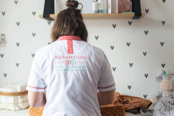 Kraamverzorgster aan het werk in Gorinchem